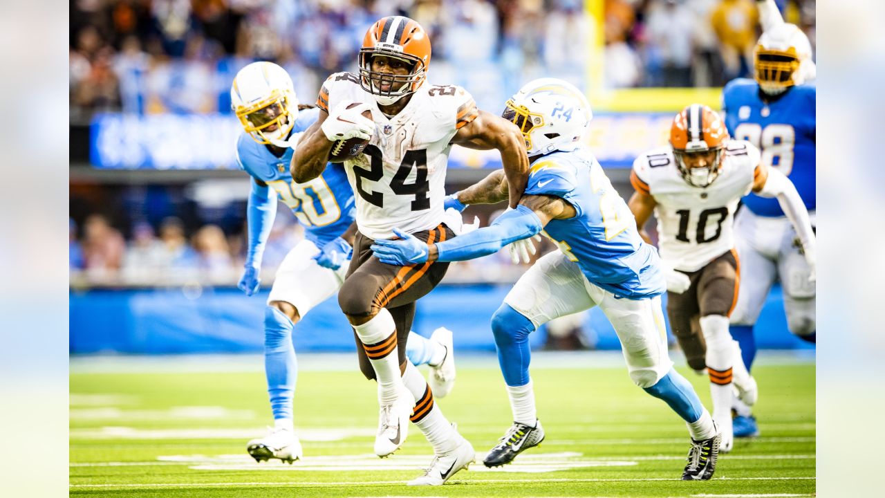 Cleveland Browns running back Nick Chubb vs. Los Angeles Chargers, October  10, 2021 