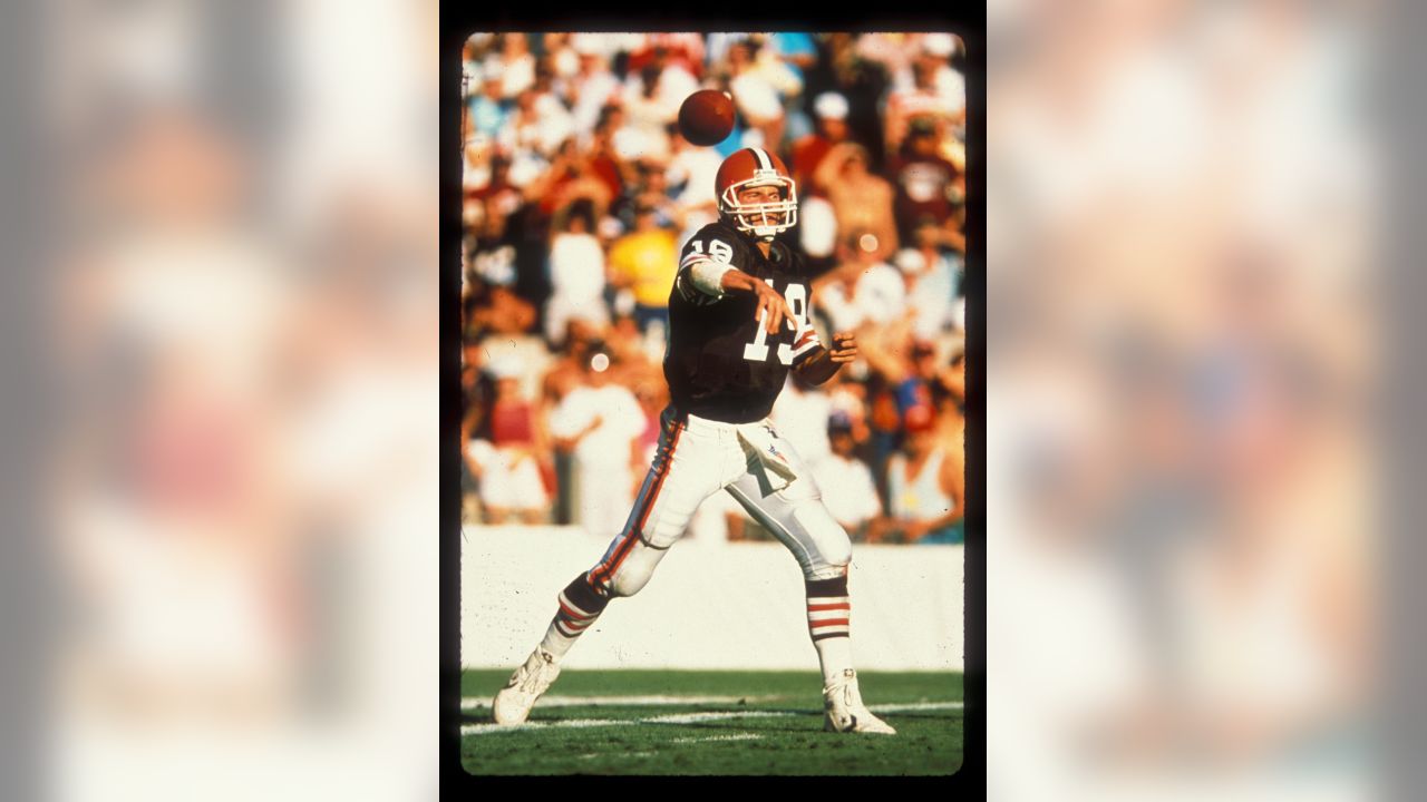 Bernie Kosar CLEVELAND BROWNS Photo Picture FOOTBALL -   Hong Kong