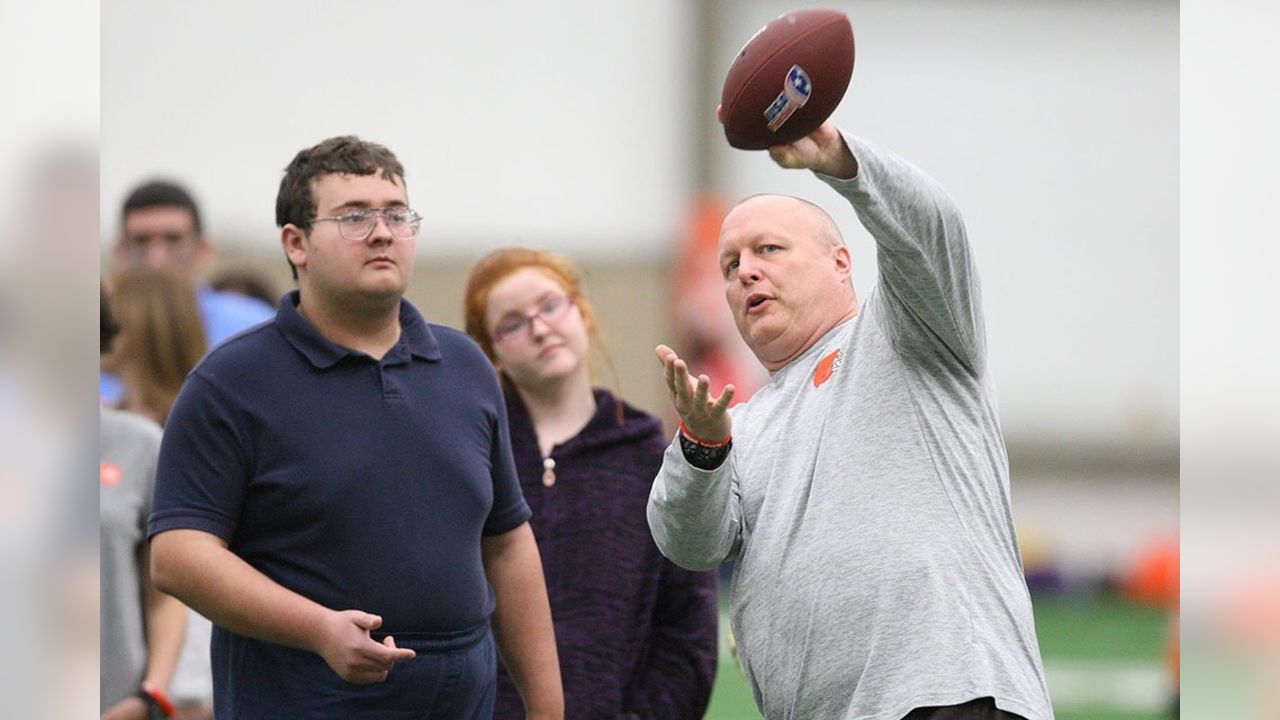 Browns host hundreds of Special Olympics athletes, coaches for Play 60  Football Festival