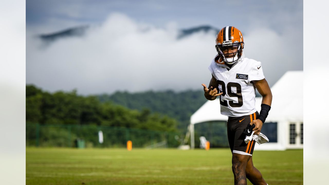 Browns return from bye refreshed, refocused for home stretch - The