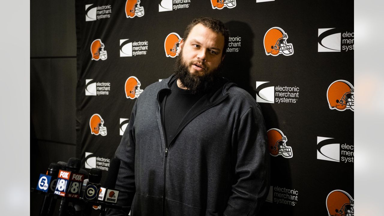 Joel Bitonio named AP First-Team All-Pro, Myles Garrett and Nick Chubb  snubbed