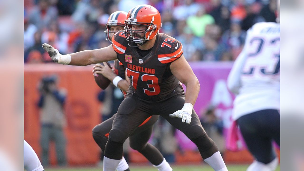 Browns legend Ernie Green, breast cancer survivor, plays for pink