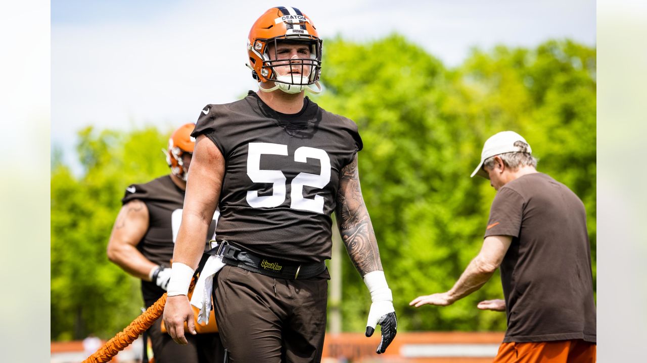 Browns OTAs offer first glimpse of the defense's plan for slot cornerback 