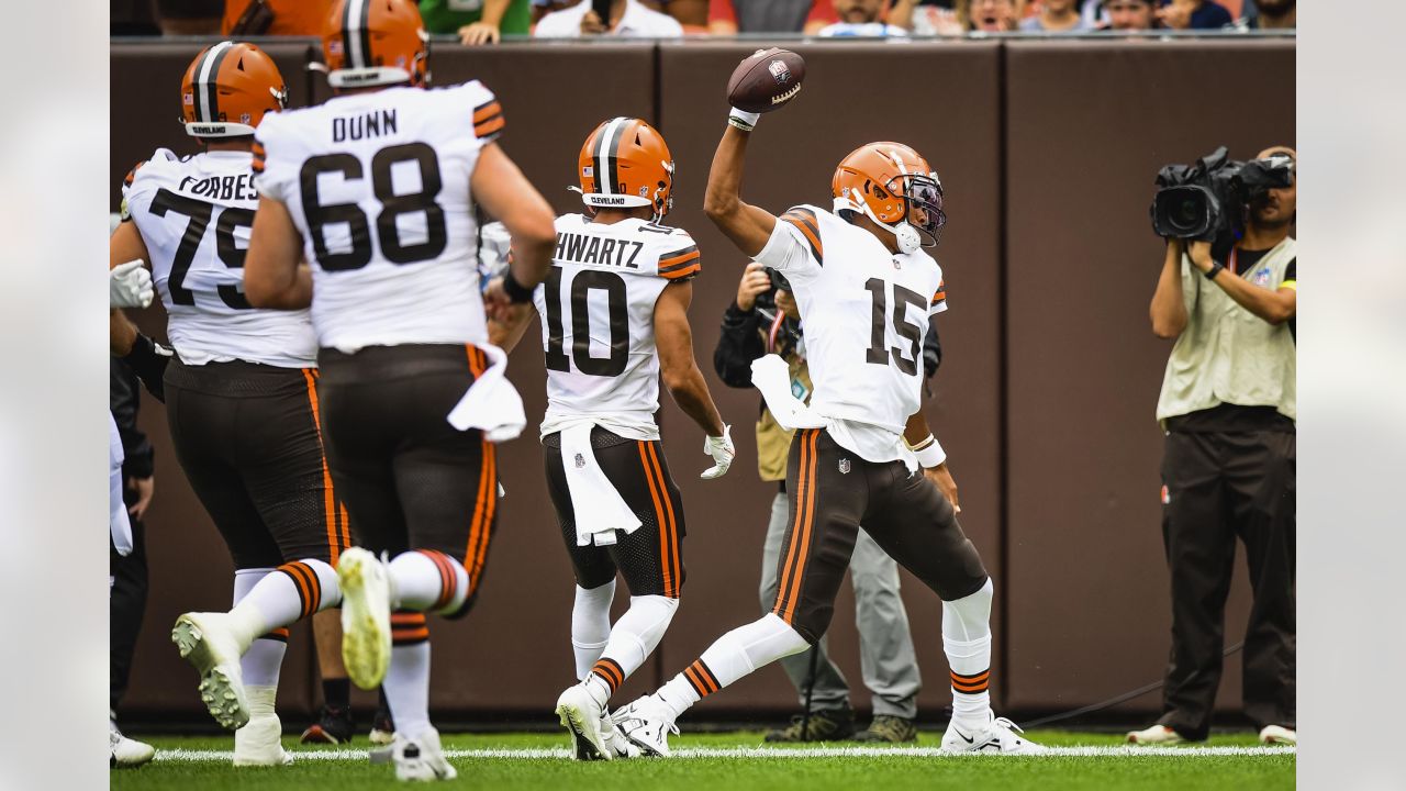 Browns third-string QB Josh Dobbs shows off athleticism, calmness, in  preseason win over the Jaguars 