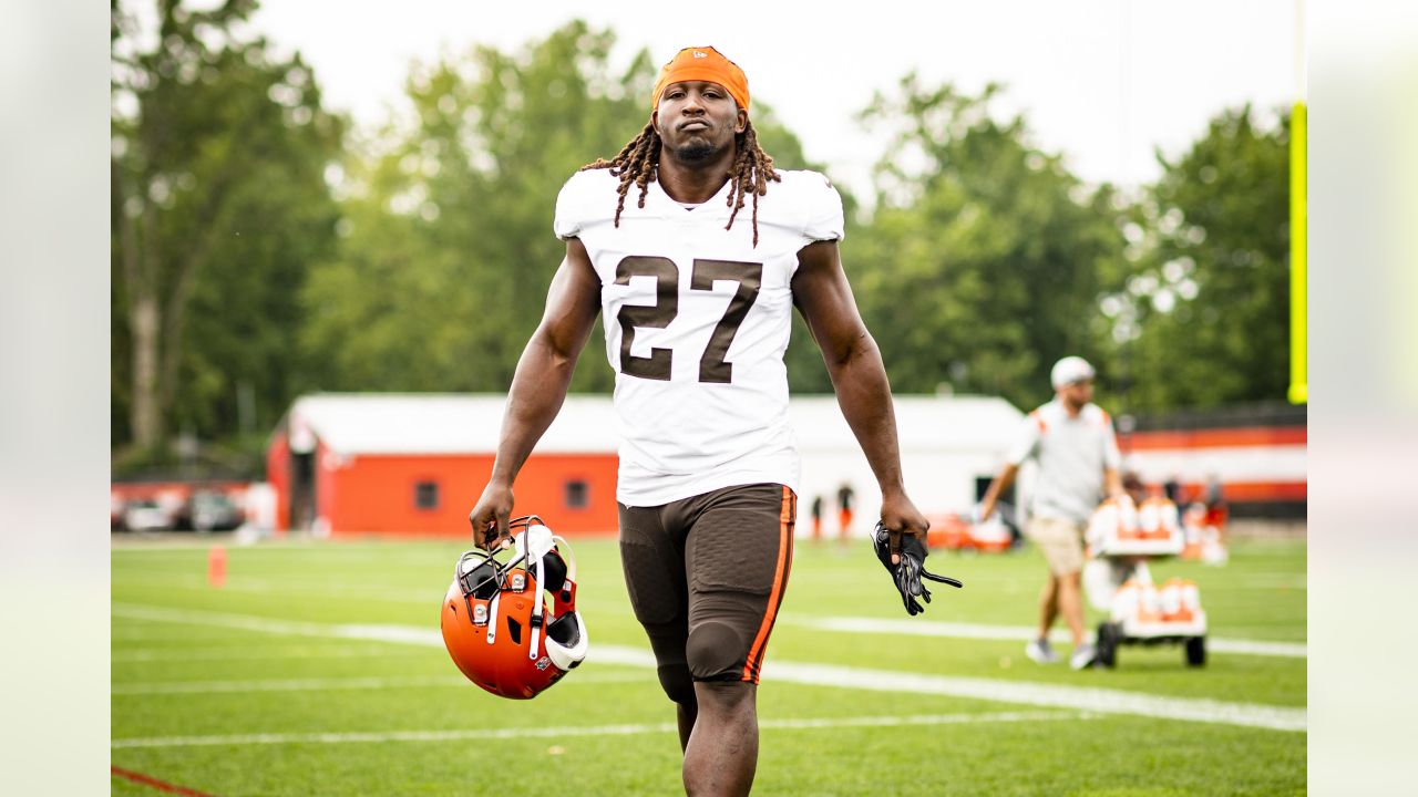 2022 NFL Training Camp Report August 8: Does Kareem Hunt Belong on