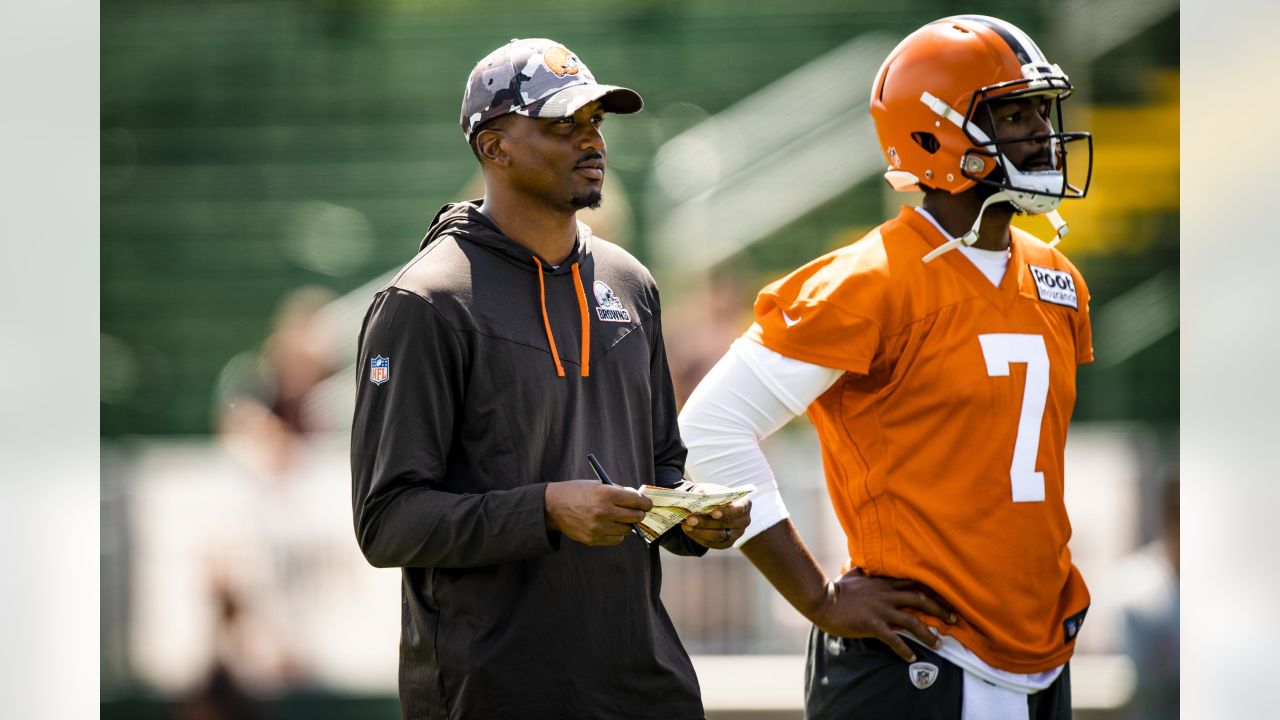 Jacoby Brissett in the limelight for Cleveland Browns - Sunday, July 17,  2022 - CapperTek