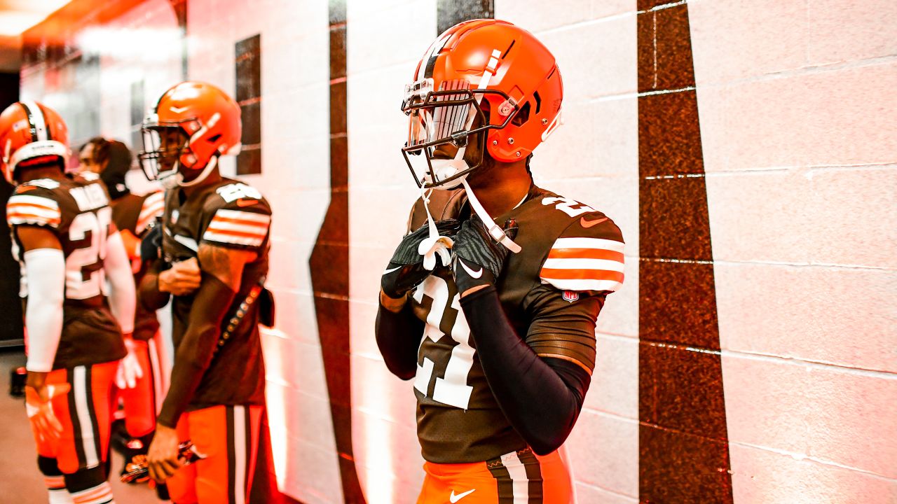 Photos: Week 7 - Broncos at Browns Pregame