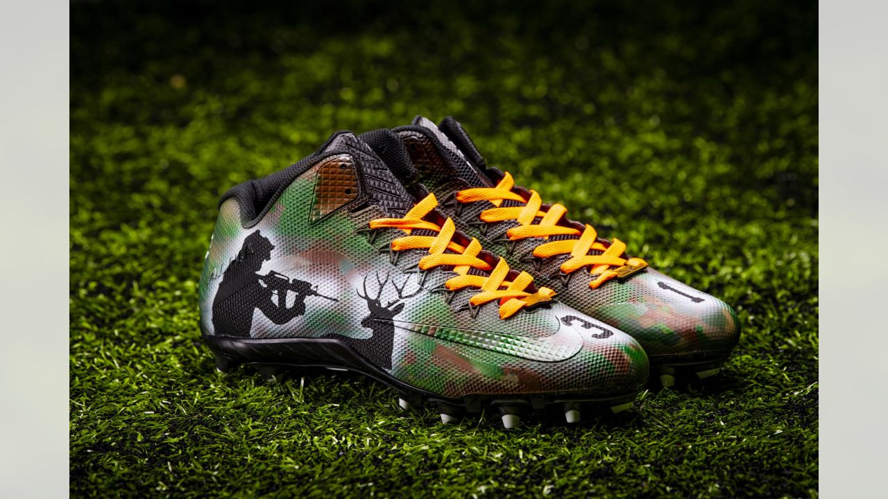 A detailed view of the Nike cleats worn by Cleveland Browns wide