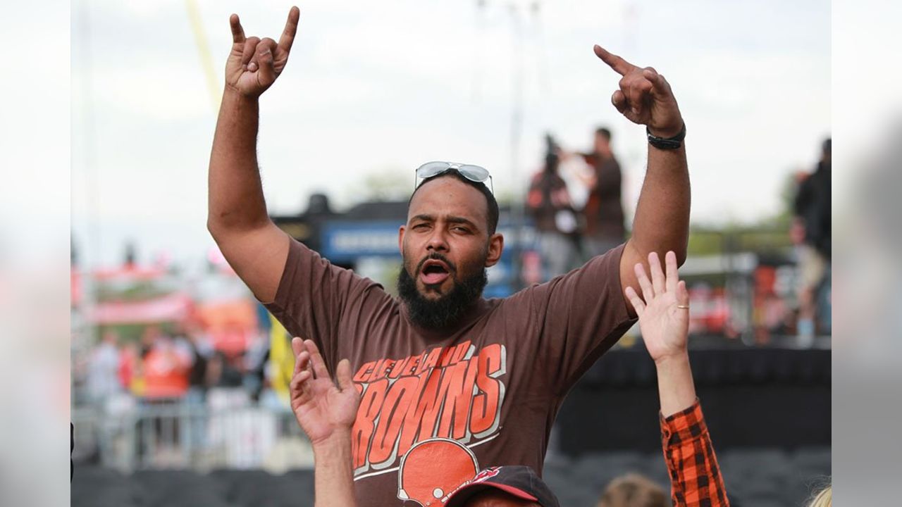 Photos: Browns Fans Enjoy Draft Tailgate