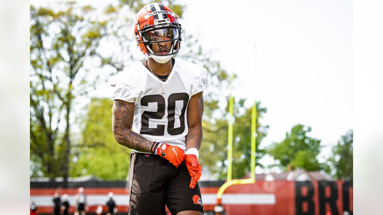 Browns rookie cornerback Greg Newsome