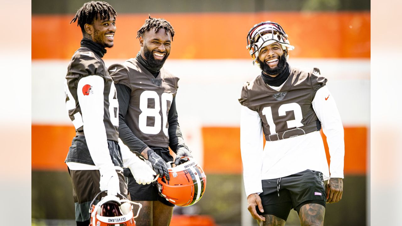 CLEVELAND, OH - AUGUST 30: Cleveland Browns running back Nick Chubb (24)  and Cleveland Browns fullback Andy Janovich (31) participates in drills  during the Cleveland Browns Training Camp on August 30, 2020