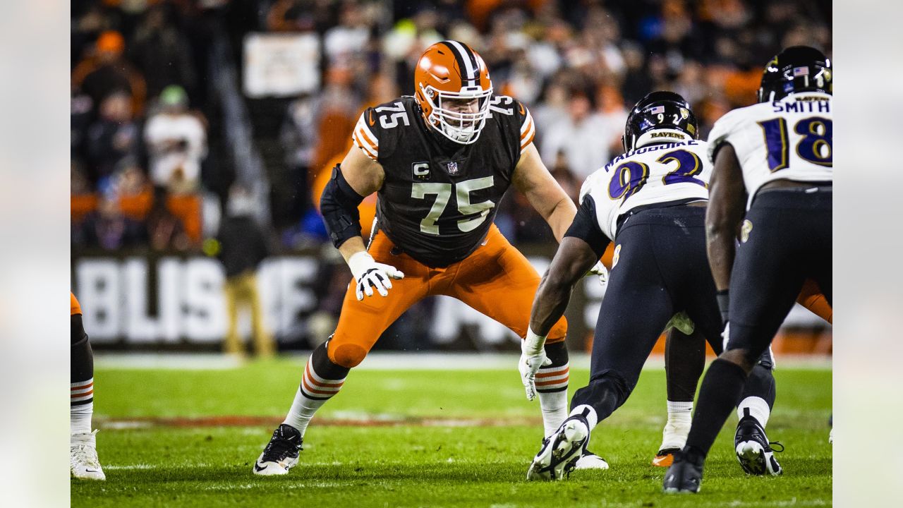 Browns activate offensive lineman Joel Bitonio ahead of playoff game  against Kansas City