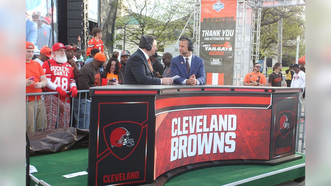 Browns fan Prisby part of NFL tailgate show 