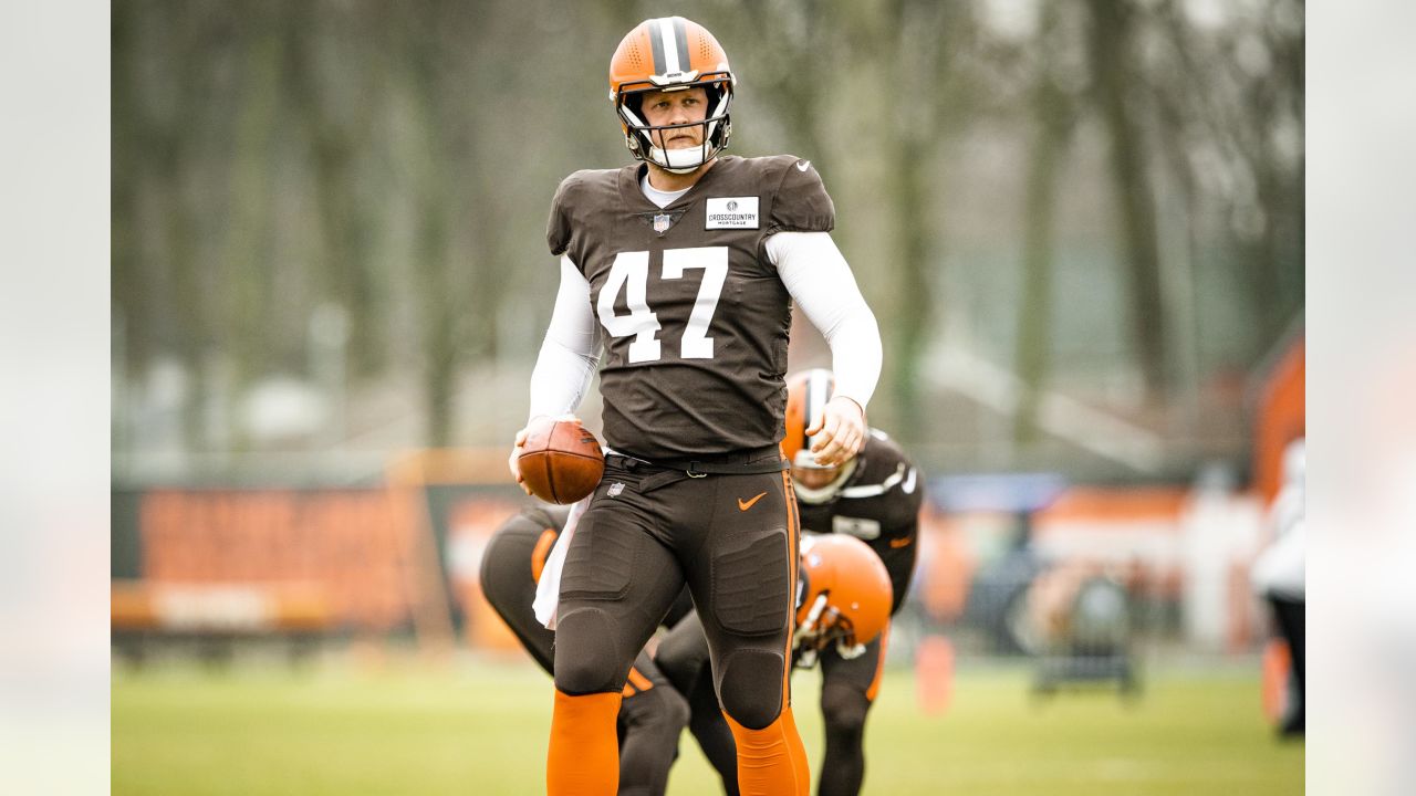 Long snapper Charley Hughlett cleared to return to practice