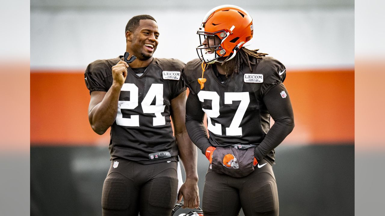 Browns were 1 of the teams that called about Antonio Brown, report says;  Greedy Williams to start vs. Titans 