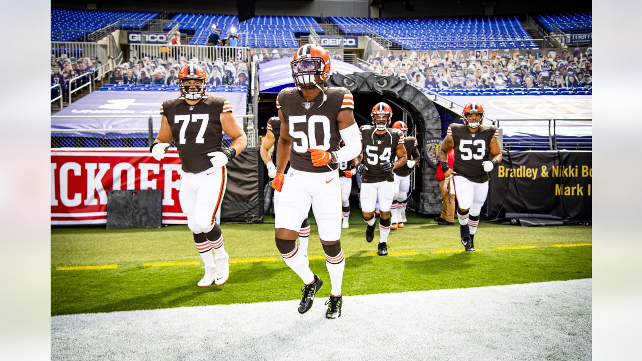 Cleveland Browns linebacker Jacob Phillips (50) drops back in coverage  during an NFL pre-season football game against the Washington Commanders,  Friday, Aug. 11, 2023, in Cleveland. (AP Photo/Kirk Irwin Stock Photo -  Alamy