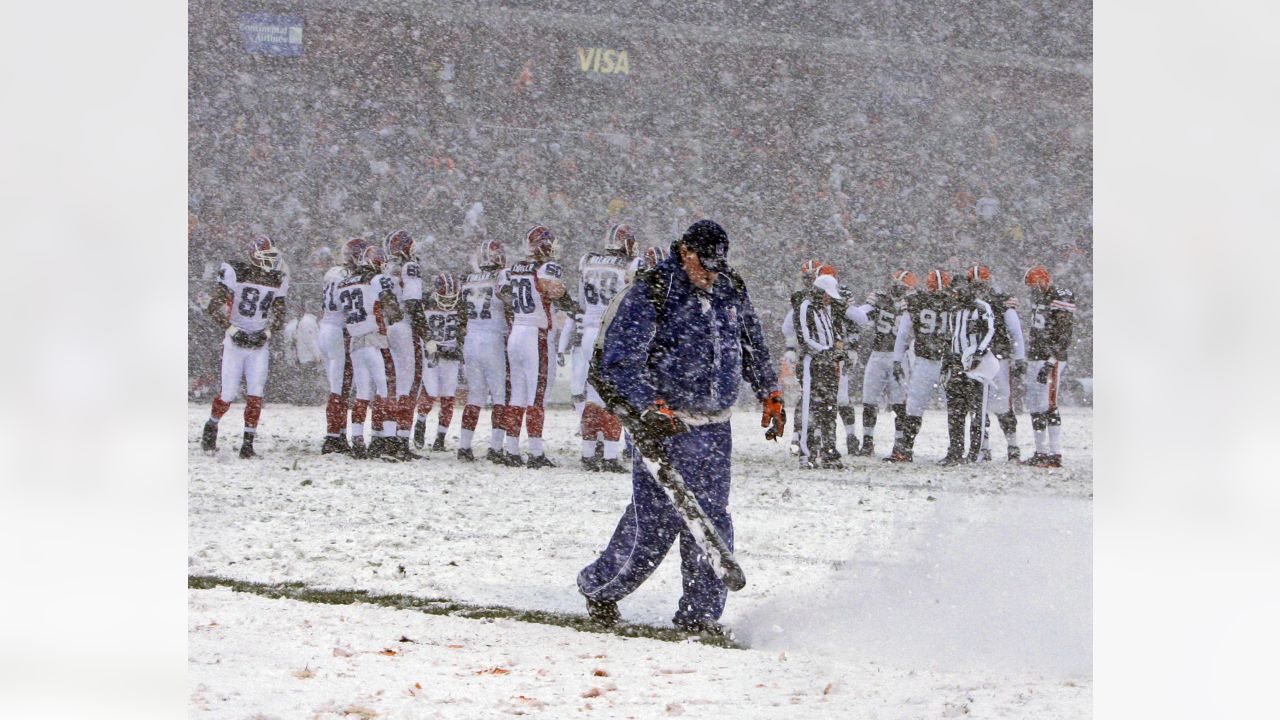 Sullivan: After snowstorm, Bills pull together and plow past Browns