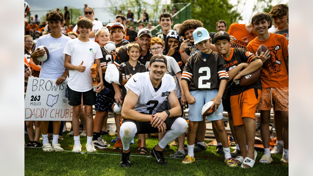 Fans at 2017 Cleveland Browns NFL Training Camp Editorial Stock