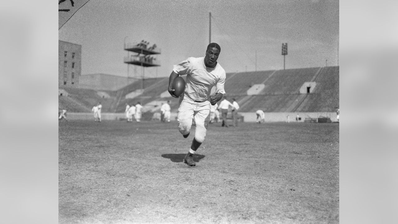 Browns' stars Graham, Motley dueled Loudonville hoops team in 1948