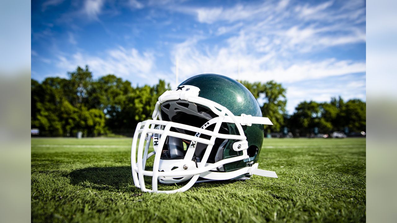 Browns HELMETS program issues more than 350 Xenith helmets to Northeast  Ohio youth and high school football programs