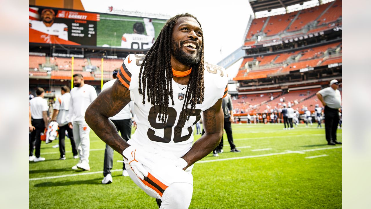 Browns' Jadeveon Clowney emotional in first game back in Houston: 'I  started to cry' 