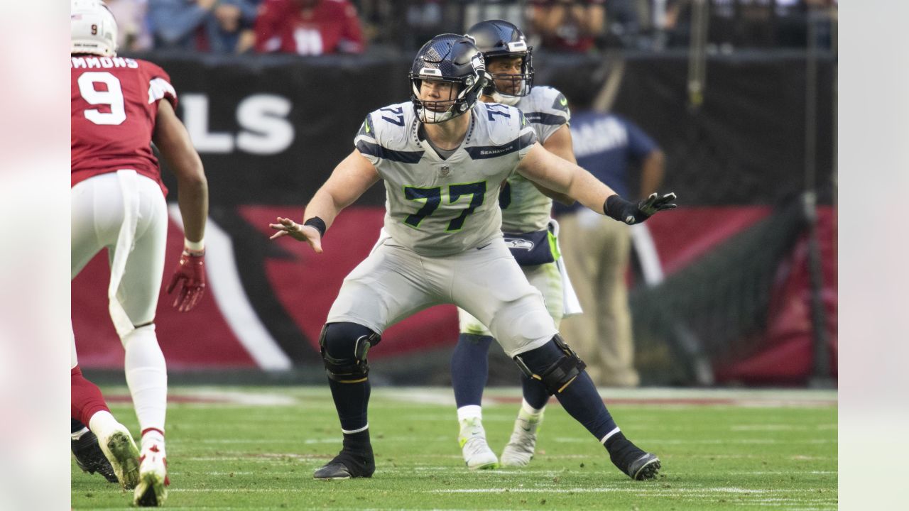 Seahawks Activate Ethan Pocic From Injured Reserve, Place Rashaad Penny On  IR