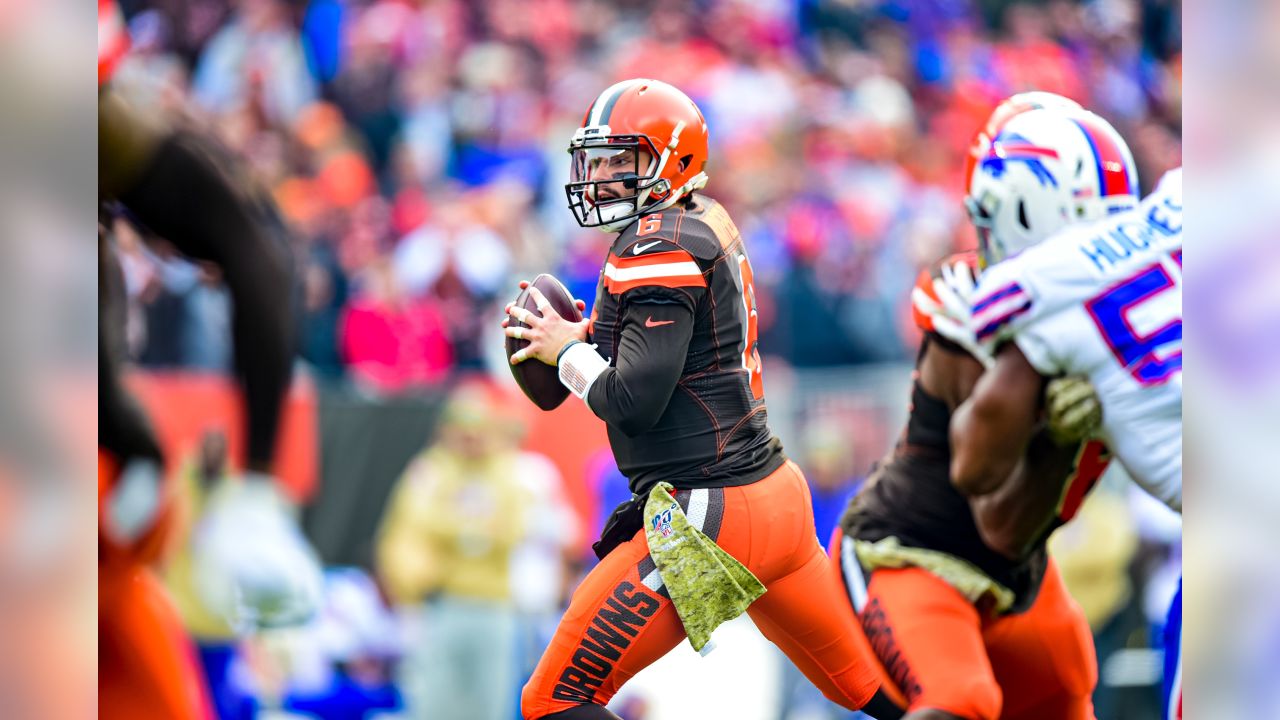 Bulldogs In The NFL - Image 18: Cleveland Browns running back Nick Chubb  (24) rushes during the first half of an NFL football game against the Buffalo  Bills, Sunday, Nov. 10, 2019