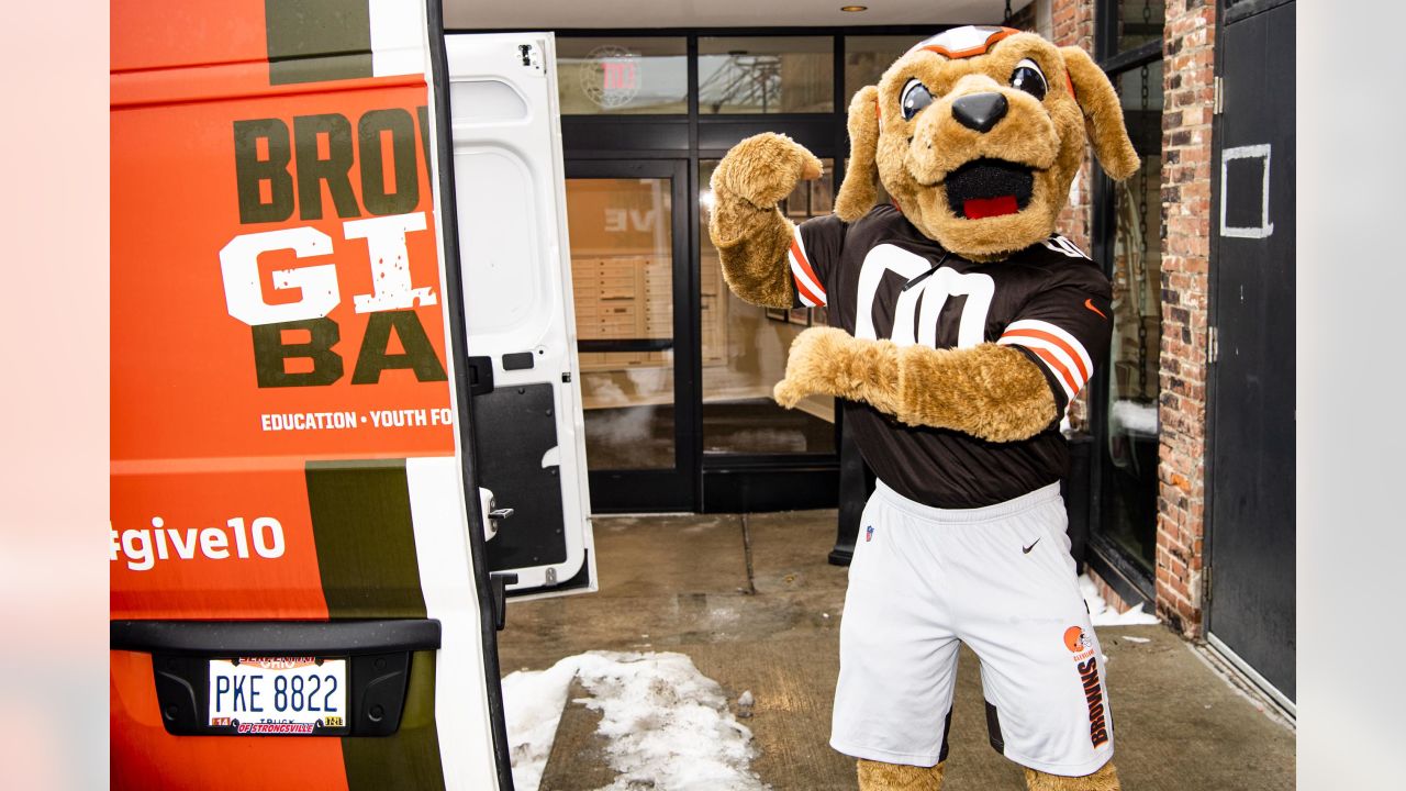 Cleveland Browns Mascot Chomps Photos and Premium High Res