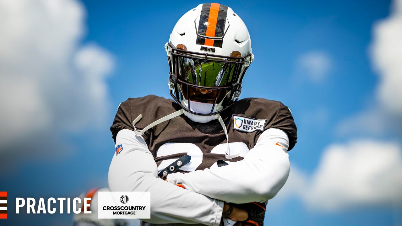 Browns WR Amari Cooper leaves practice with groin injury, questionable for  Steelers on Monday night – WWLP