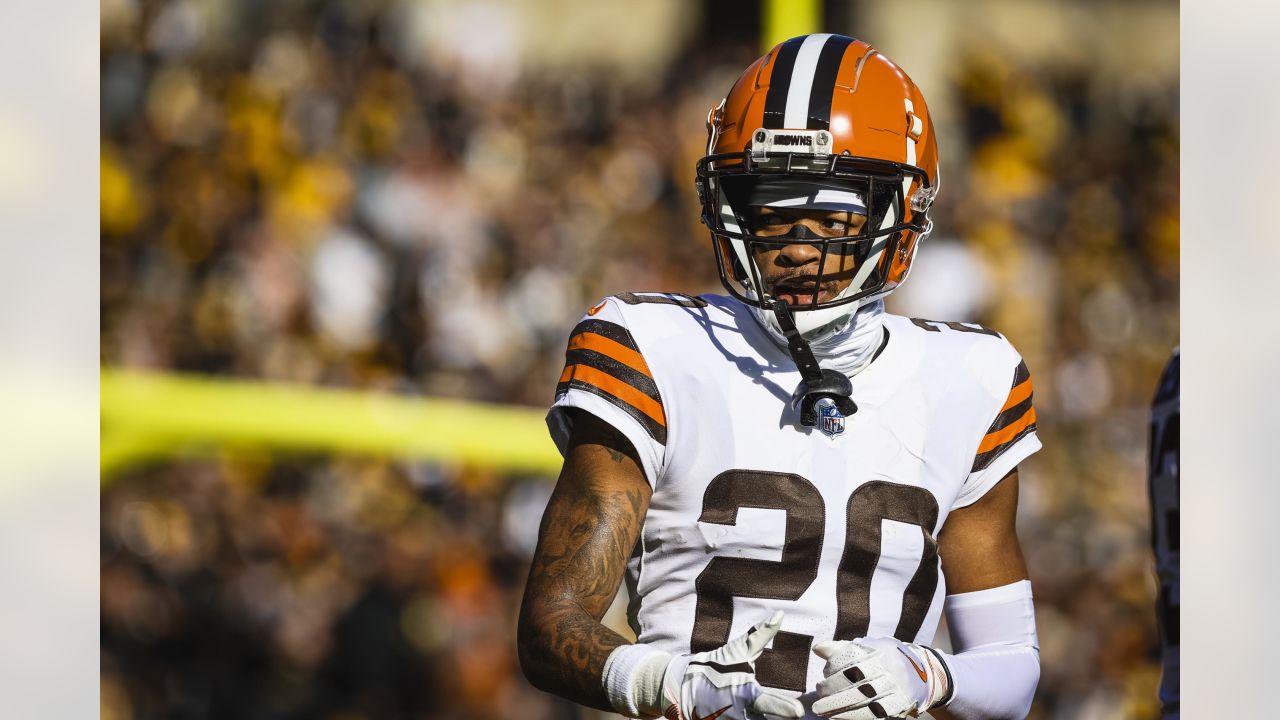 The @clevelandbrowns are throwin' it back for 3 games this season ⚪️