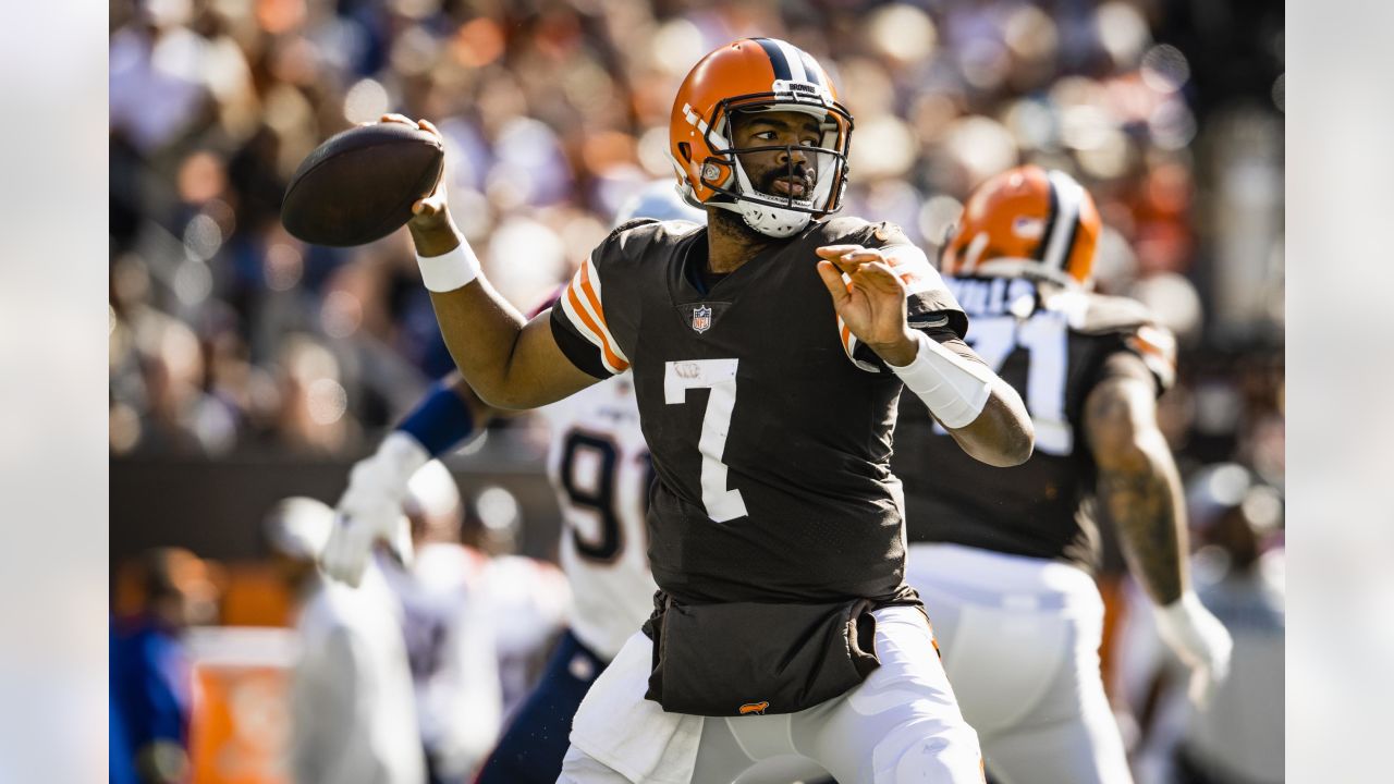 Cleveland Browns quarterback Jacoby Brissett vs. New England Patriots,  October 16, 2022 