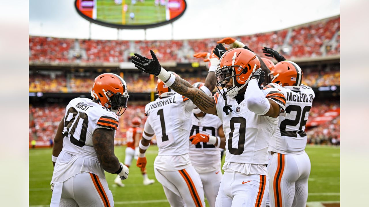 Browns to close out preseason against Eagles, Chiefs - Axios Cleveland