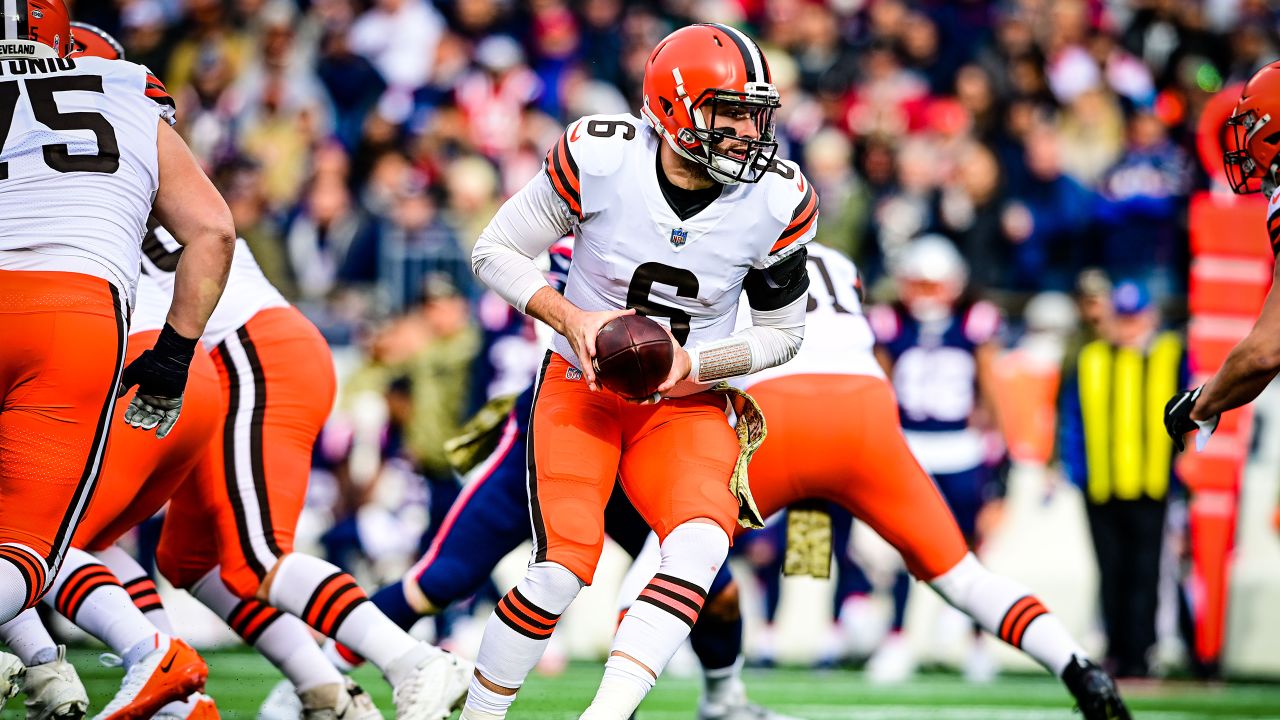 Photos: Week 6 - Patriots at Browns Game Action