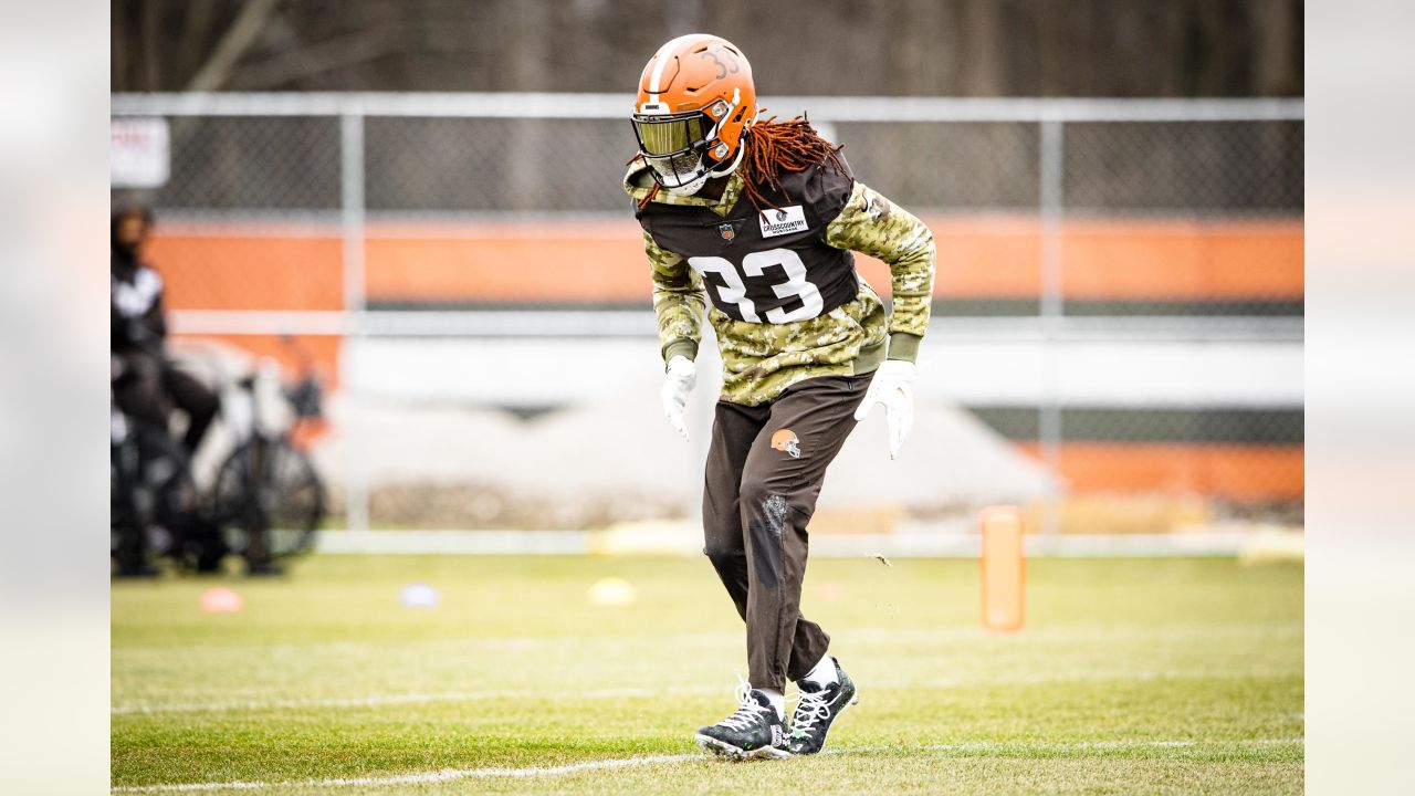 Cleveland Browns cornerback M.J. Stewart (36) in action during an