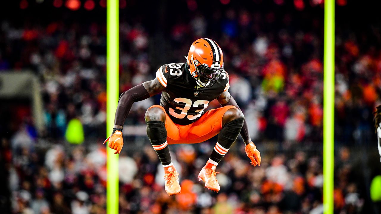 Browns-Broncos Final Score: D'Ernest Johnson and defense lead Cleveland in  17-14 win - Dawgs By Nature