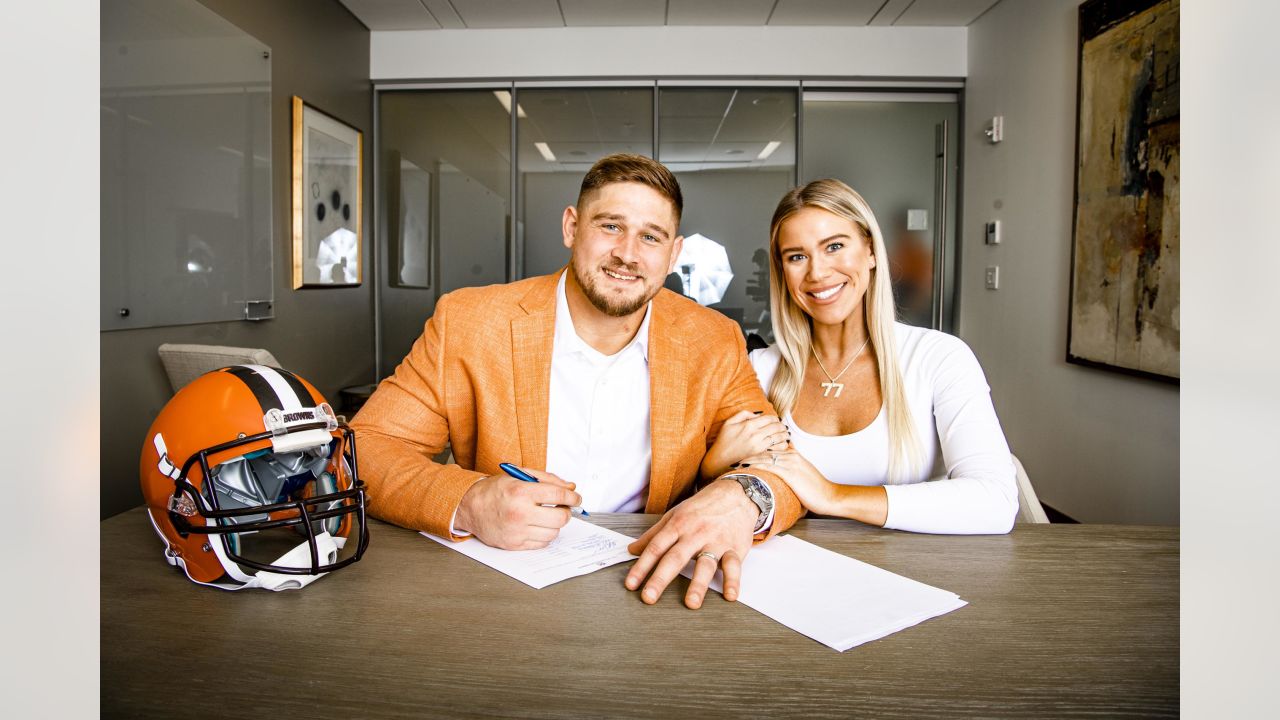 Browns Restructure Contract of Wyatt Teller - Sports Illustrated Cleveland  Browns News, Analysis and More