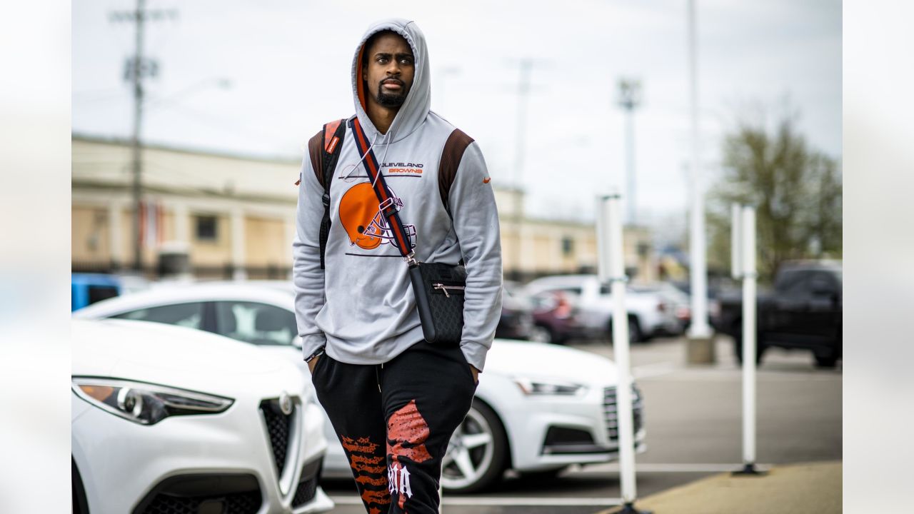 nike cleveland browns sweatshirt