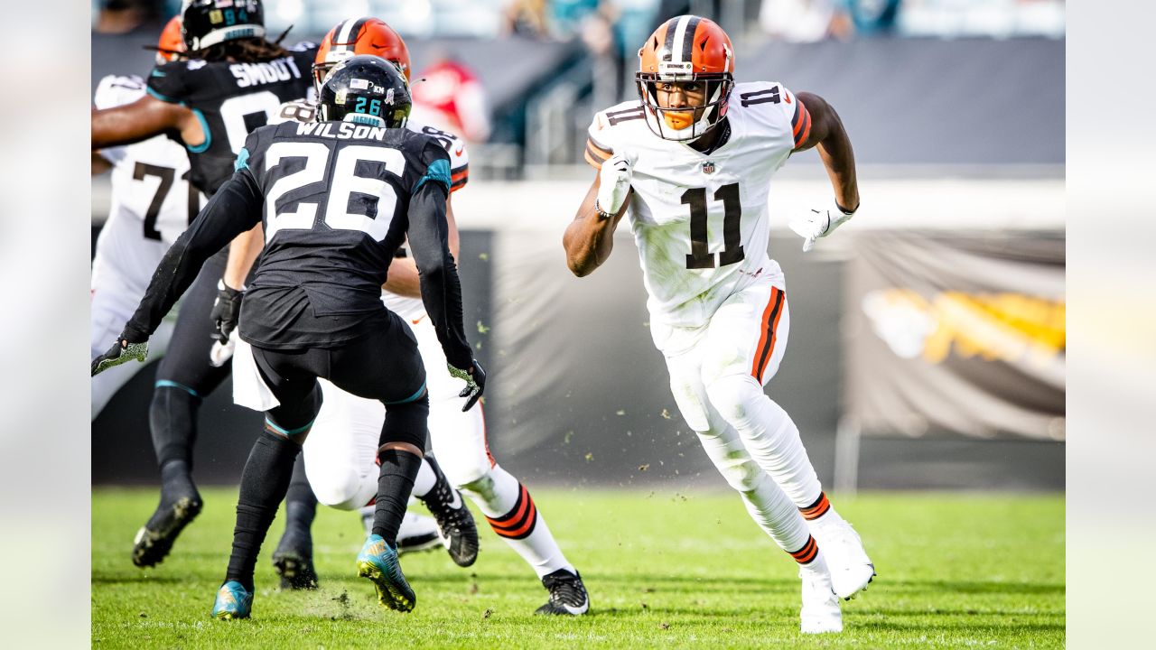 Cleveland Browns wide receiver Donovan Peoples-Jones (11) walks