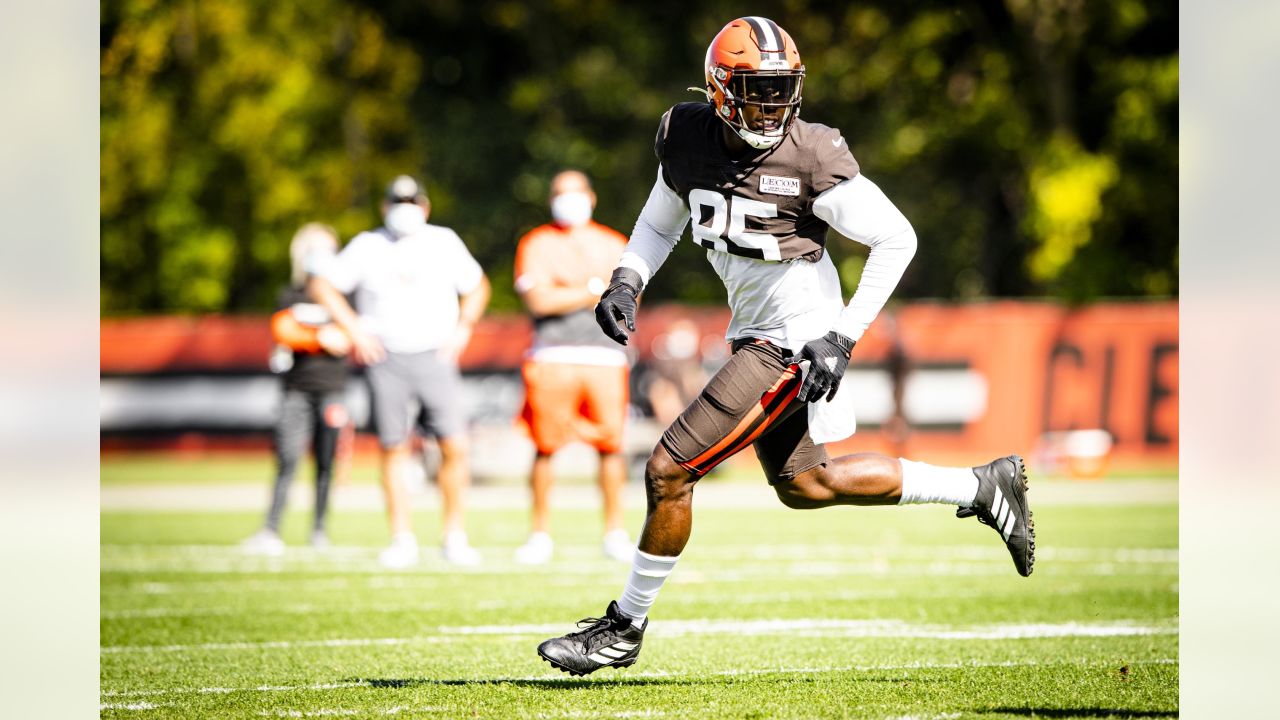 Browns TE David Njoku 'ready to go full contact'…at practice