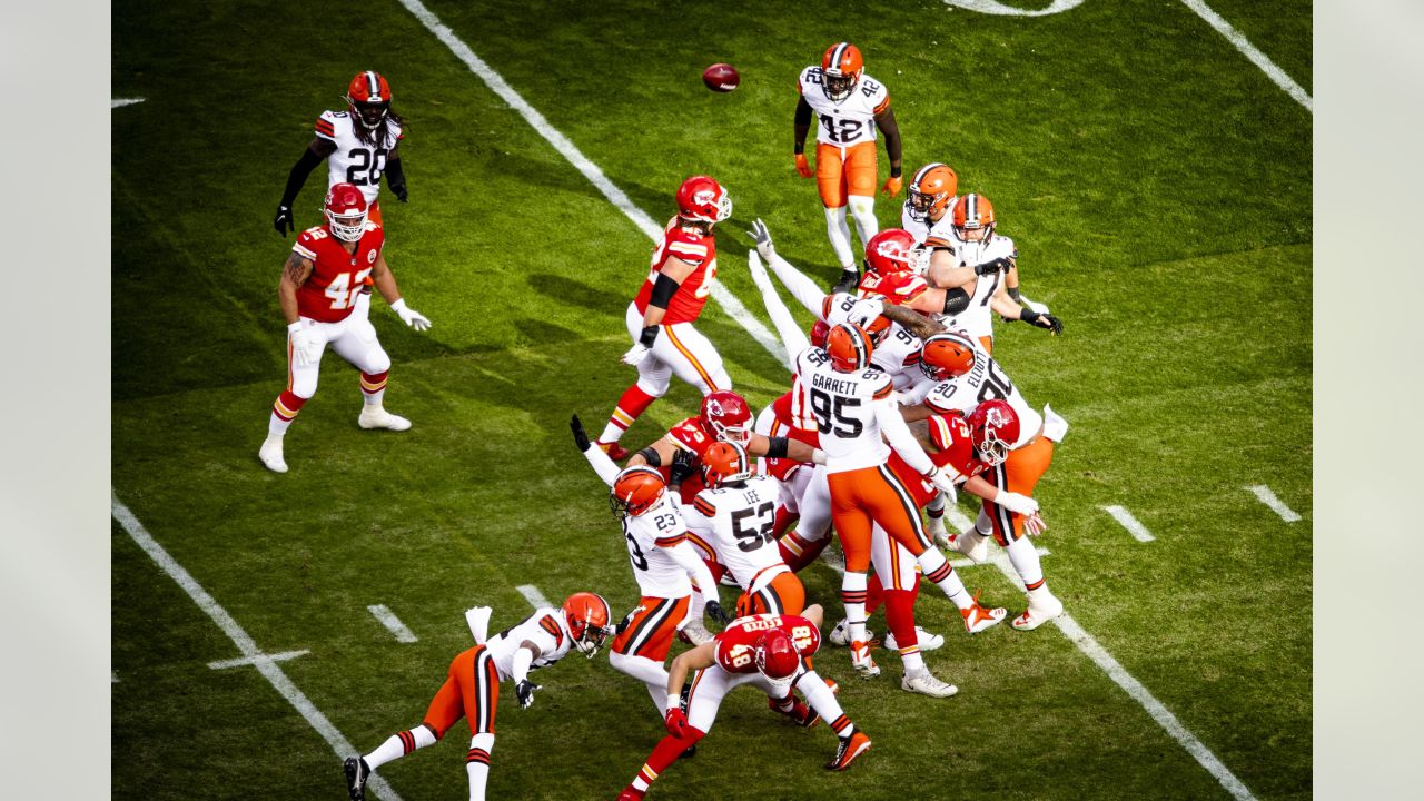 Browns Myles Garrett, Nick Chubb, Joel Bitonio named to PFWA All-NFL team 