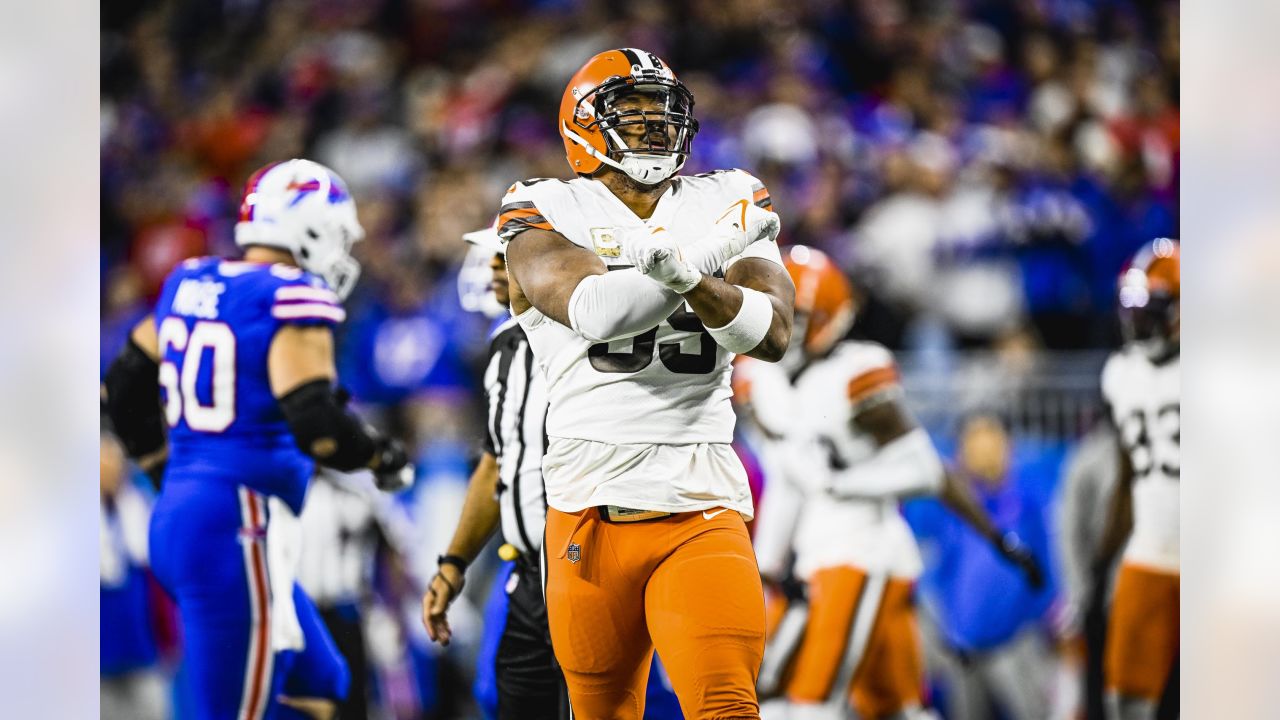 Photos: Week 11 - Browns at Bills Game Action