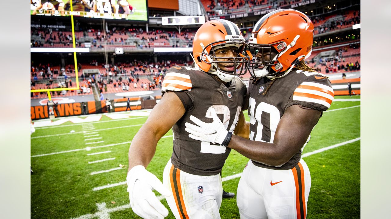 Cleveland Browns Running Back Nick Chubb Appears To Be a Fan Of The New  Jerseys - Sports Illustrated Cleveland Browns News, Analysis and More