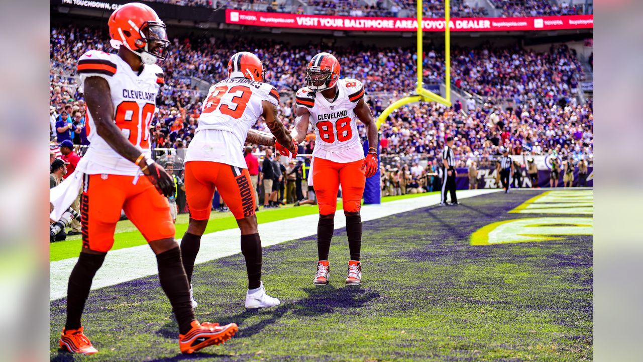 Mayfield and Chubb combine to carry Browns past Ravens 40-25