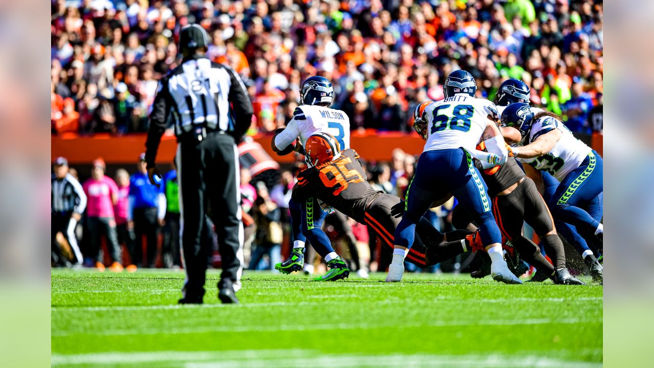 Seattle Seahawks throwing it back to the 1990s when they play the Cleveland  Browns - Field Gulls