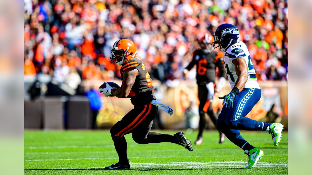 Cleveland Browns running back Dontrell Hilliard returns opening kick during  the first half of an NFL football game against the Seattle Seahawks,  Sunday, Oct. 13, 2019, in Cleveland. (AP Photo/Ron Schwane Stock