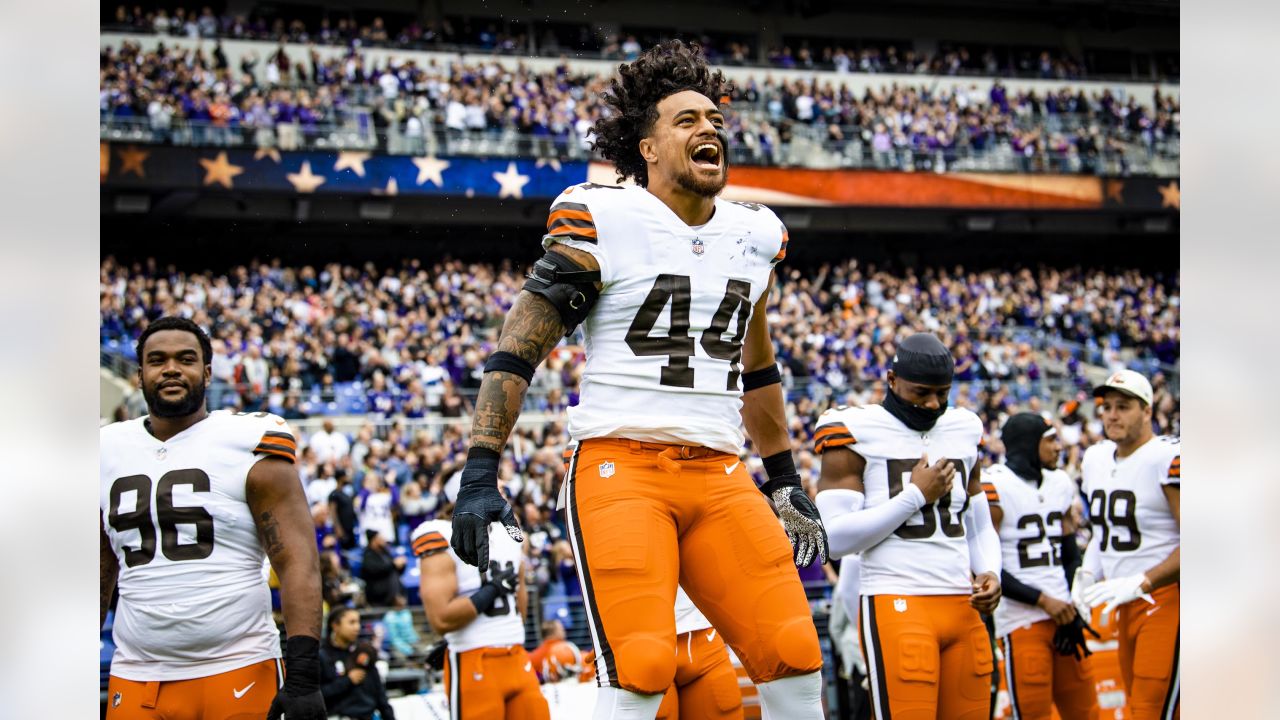 AP source: Browns re-signing LB Takitaki to 1-year contract - The San Diego  Union-Tribune