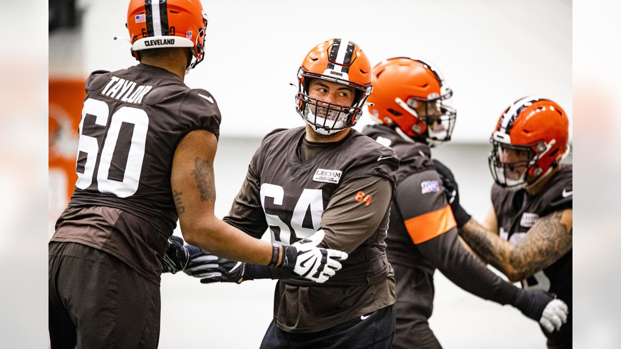 Browns D confident in depth as roster shuffle hits key positions