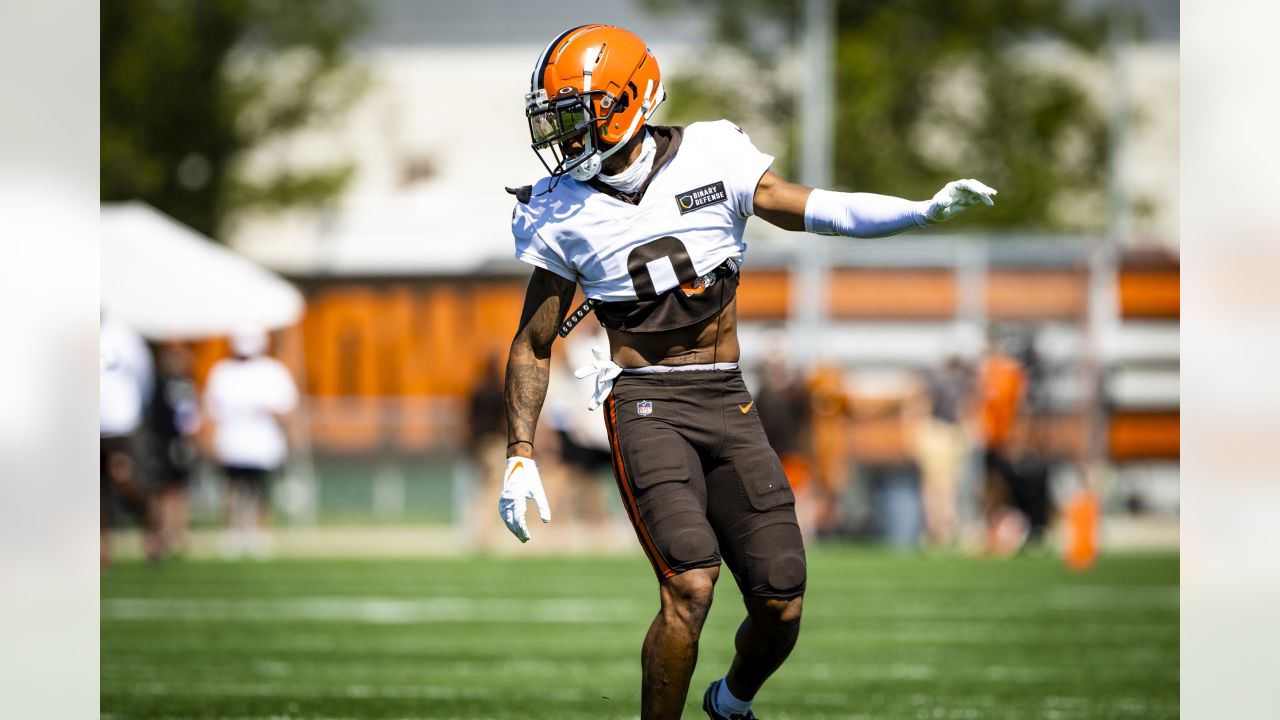 Kevin Stefanski welcomes the heat on Wednesday at Browns practice: Quick  hits 