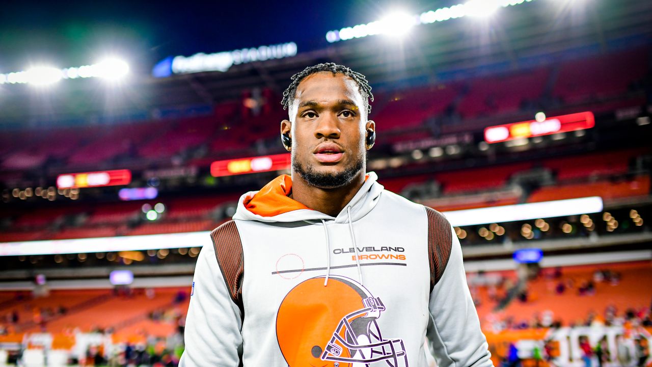 Photos: Week 7 - Broncos at Browns Pregame