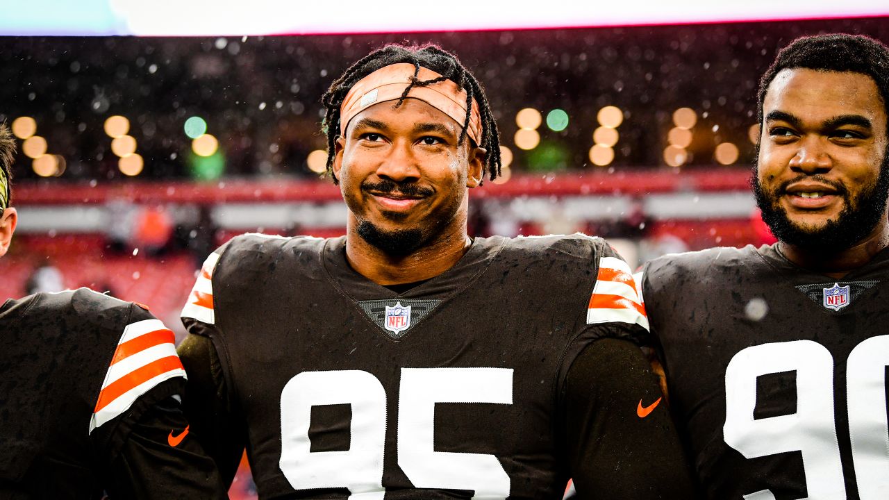 Photos: Week 10 - Texans at Browns Pregame